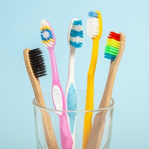 INT_CopyImage_Bathroom2_Toothbrush_00011166.jpg